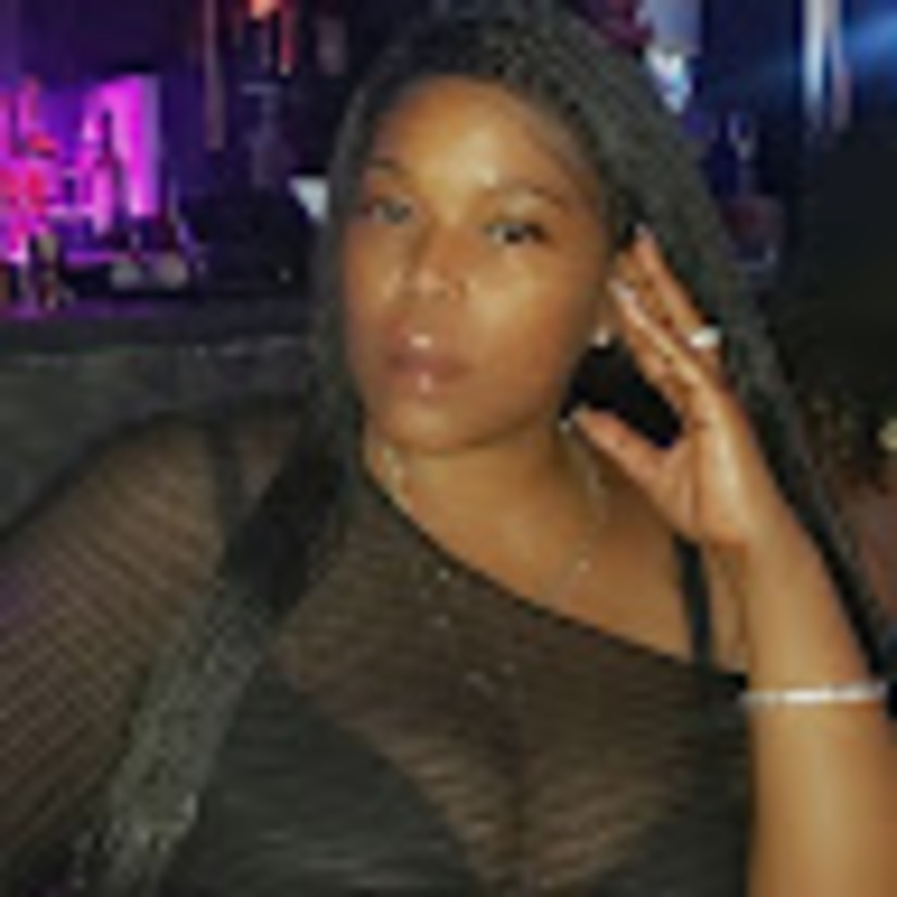 Meet your Posher, Nikki